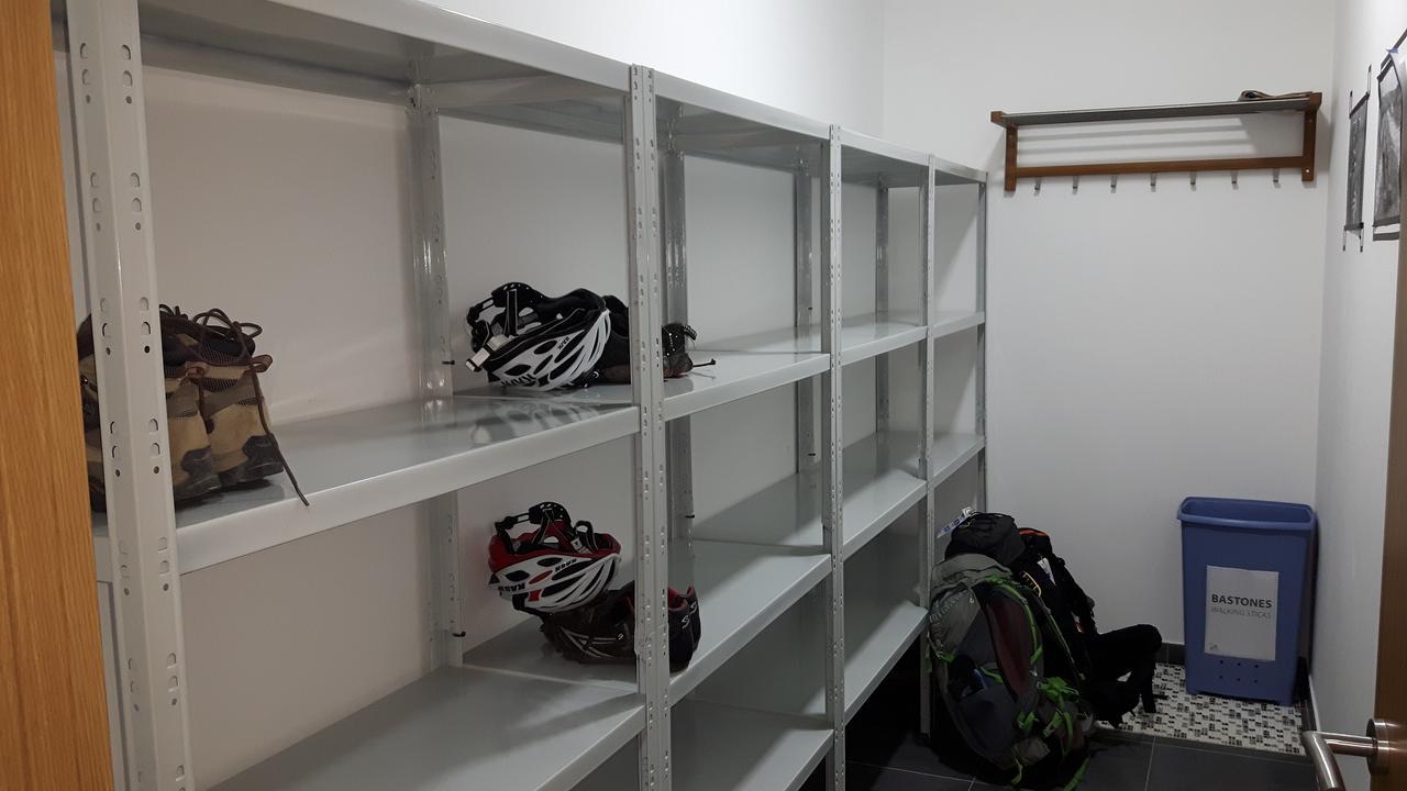 Albergue O Trisquel O Pedrouzo Dış mekan fotoğraf